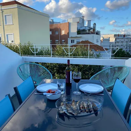 Casa Da Fonte - Vintage House And Rooftop Ferienhaus Figueira da Foz