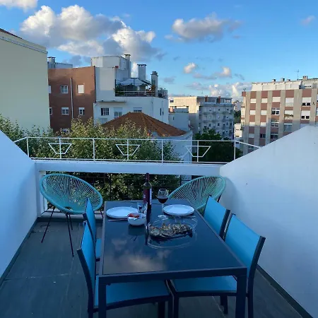 Feriehus Casa Da Fonte - Vintage House And Rooftop Figueira da Foz